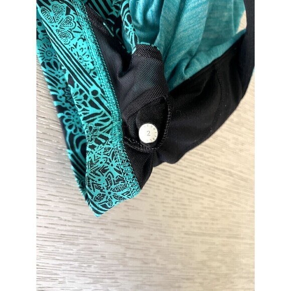 Lululemon Free to Be Serene Tank Top Women's Built in Sports Bra Teal Printed 2 - Picture 5 of 5
